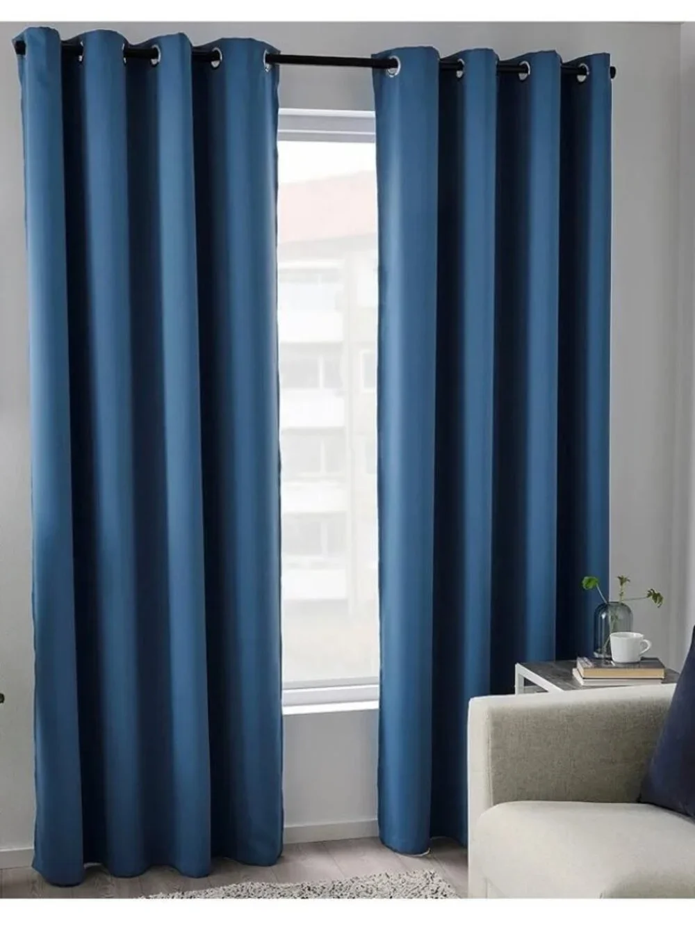 Selling 1 pair of blackout curtains (2 panels) in great condition. They block li